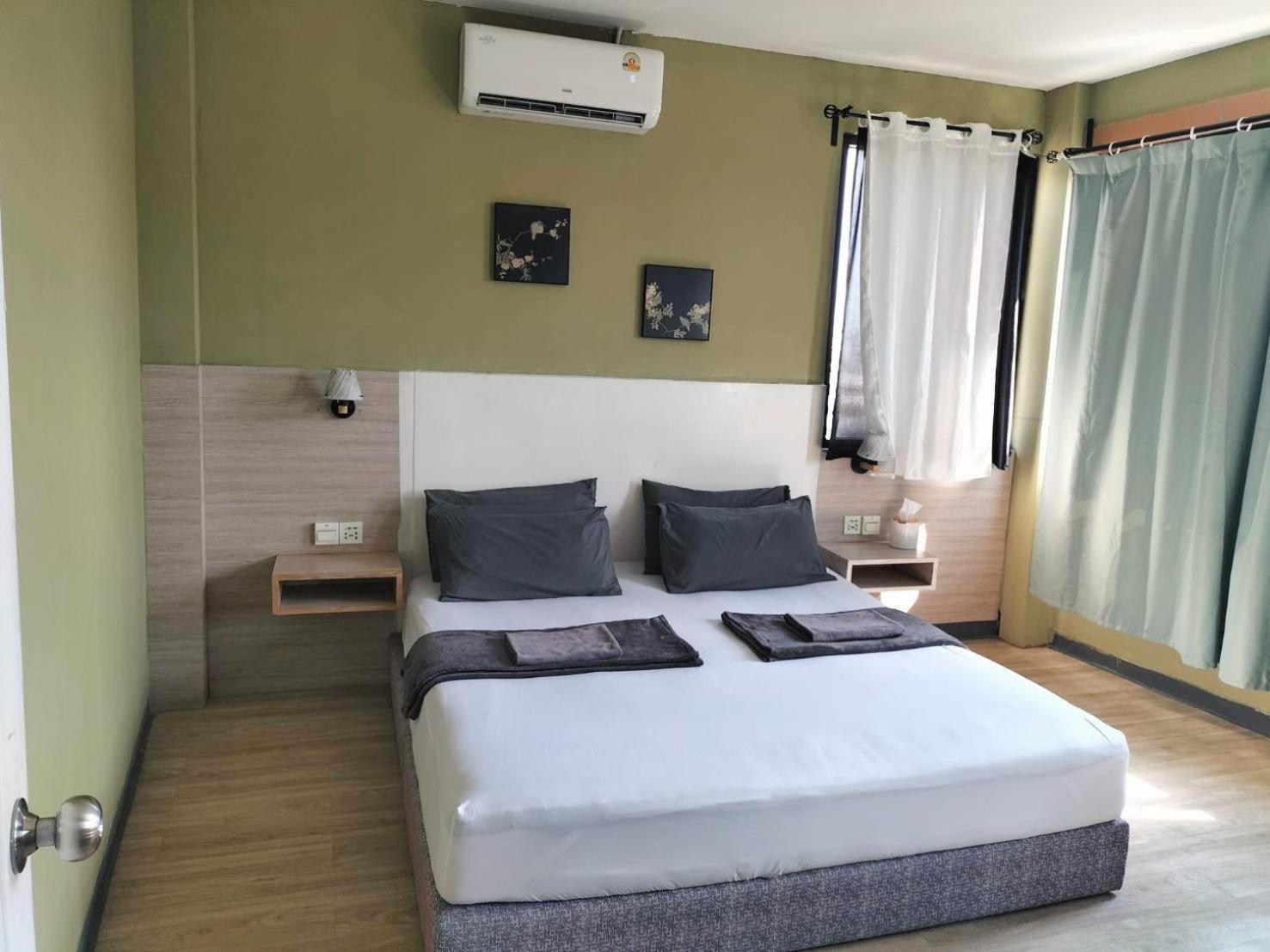 Susu Khaosan Hostel Bangkok Exterior foto